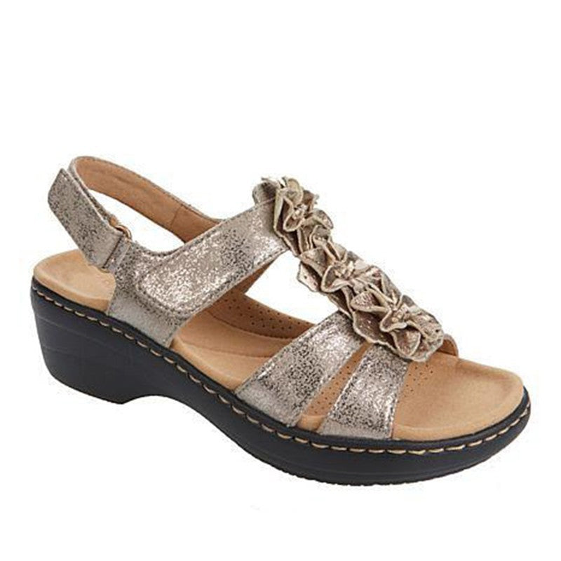 Hollow Wedge Flowers Sandals
